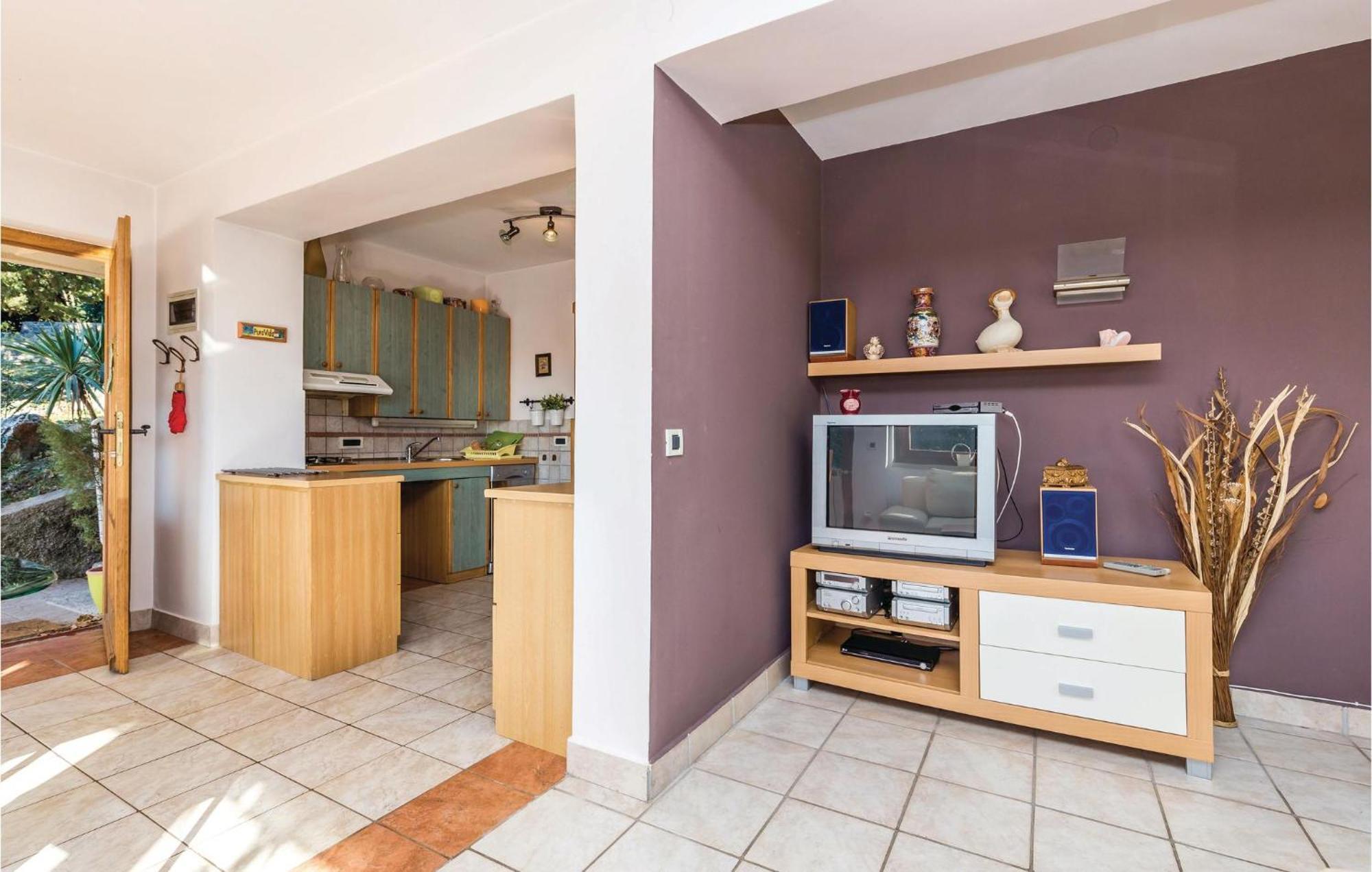Stunning apartment in Rijeka with 1 Bedrooms&WiFi Buitenkant foto